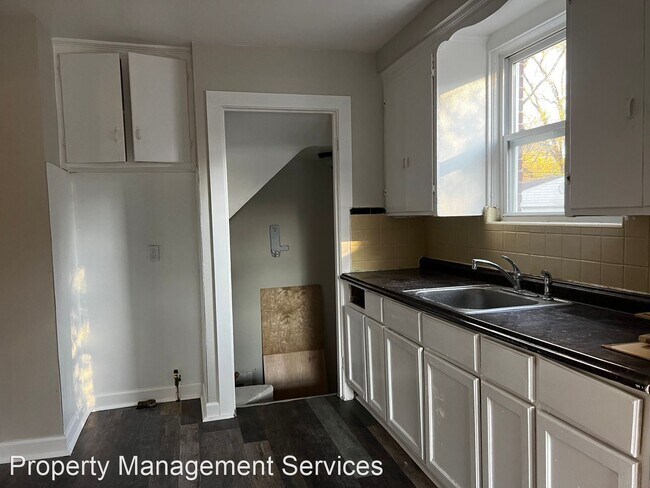 Building Photo - 3 br, 1 bath House - 12716 Grandmont