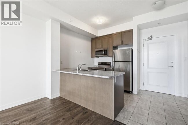 Building Photo - 101 Shoreview Pl