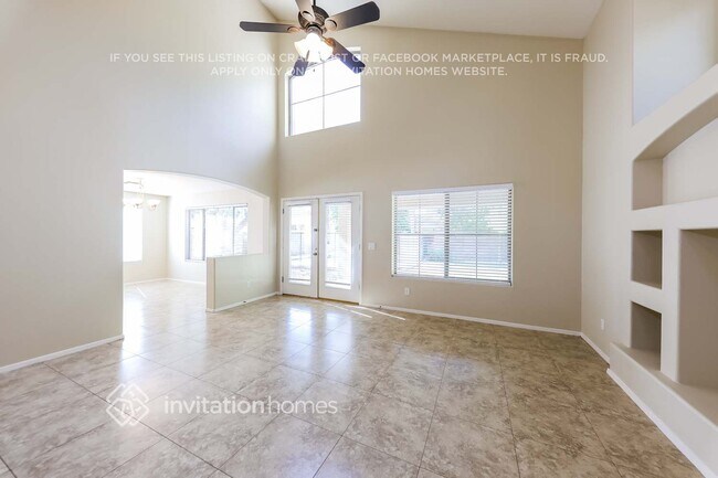 Foto del edificio - 3525 E Linda Ln