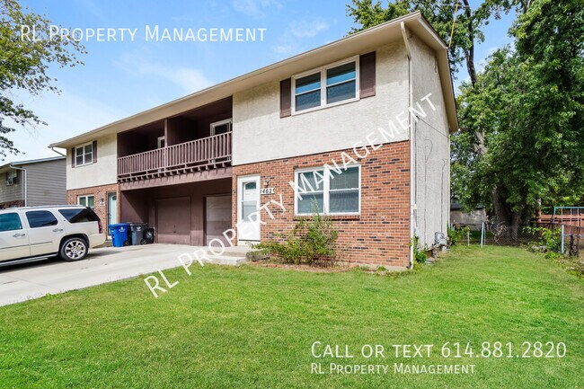 Building Photo - Newly updated 3 bedroom 1 bathroom duplex ...
