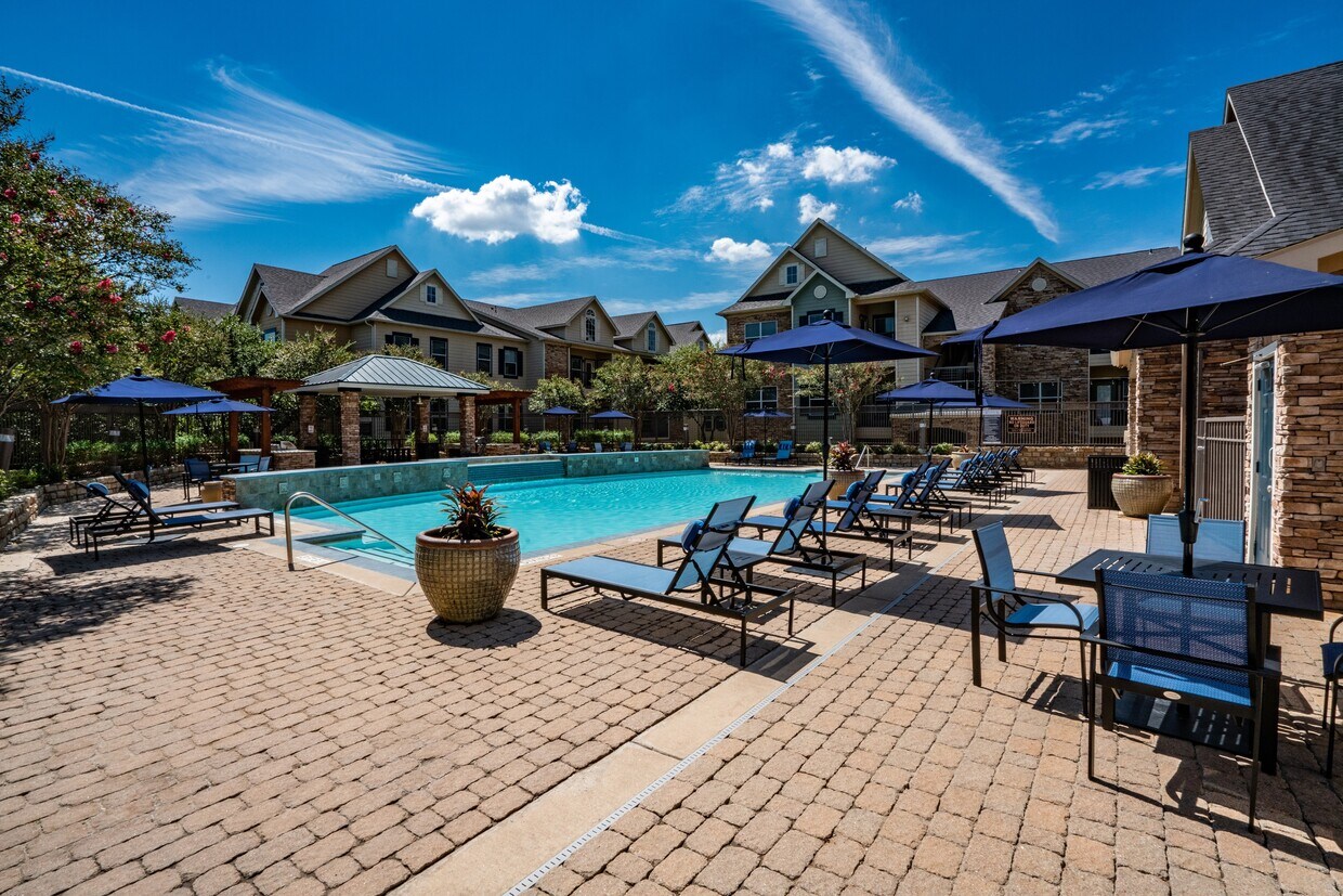 The Reserve at Walnut Creek Apartments in Austin, TX