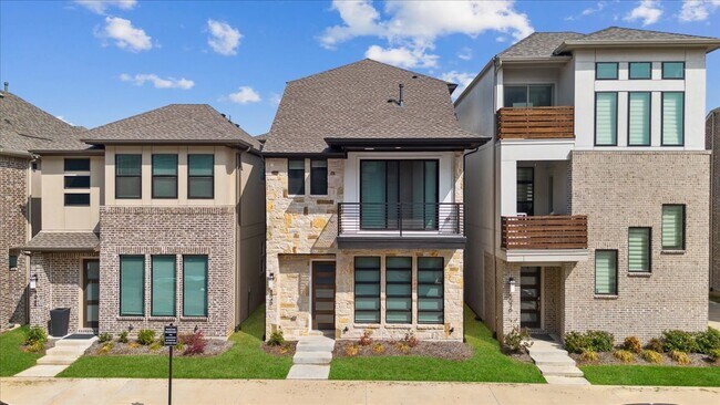 Foto del edificio - 8040 Ingram Dr