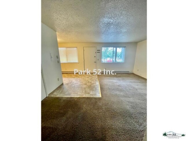 Building Photo - 14406 Pacific Ave S