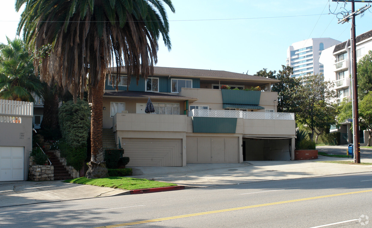 1301 S Beverly Glen Blvd, Los Angeles, Ca 90024 - Apartments In Los 