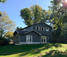 Building Photo - 2438 Heston Dr