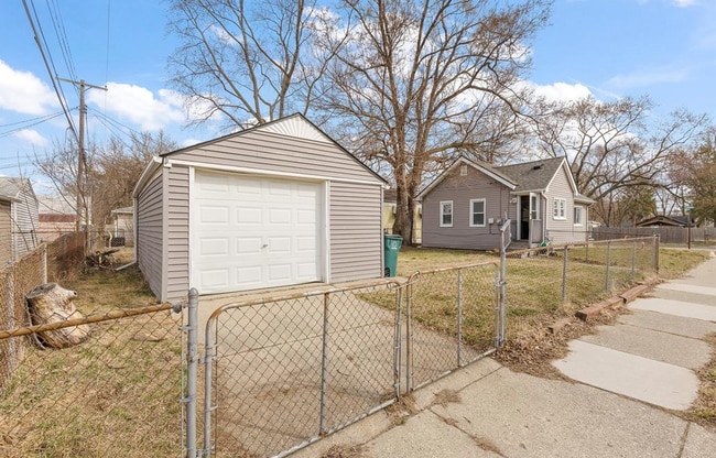 Building Photo - 23303 Stauber Ave