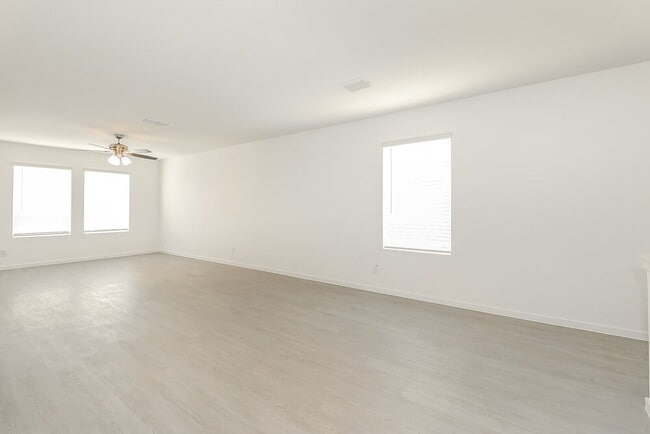 Building Photo - 1224 Canyon Wren Dr