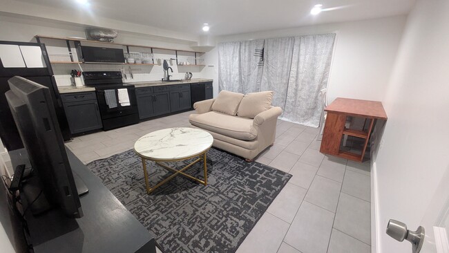 Foto del edificio - 1220 Kennedy St NW