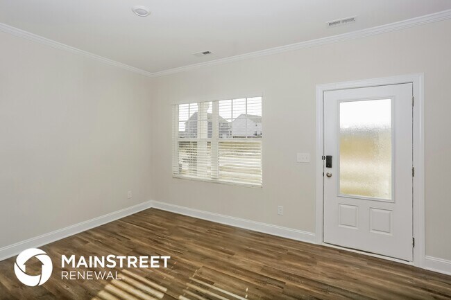 Building Photo - 4324 Allenby Pl