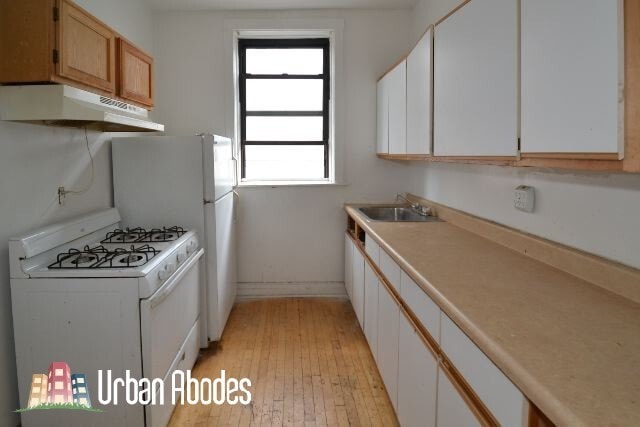 Foto del edificio - 822 W Waveland Ave