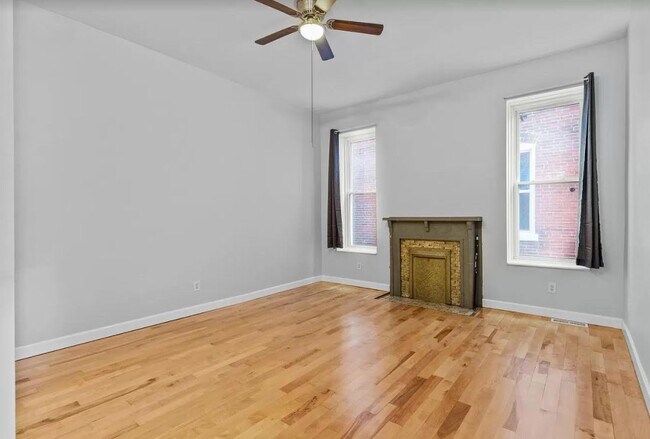 Building Photo - 2600 S Compton Ave