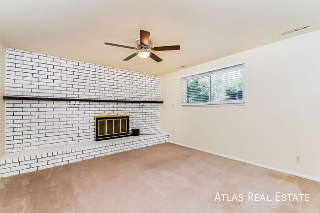 Foto del edificio - 2975 Montebello Dr W