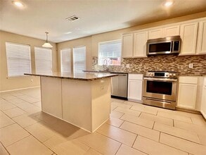 Building Photo - 2209 Malone Dr