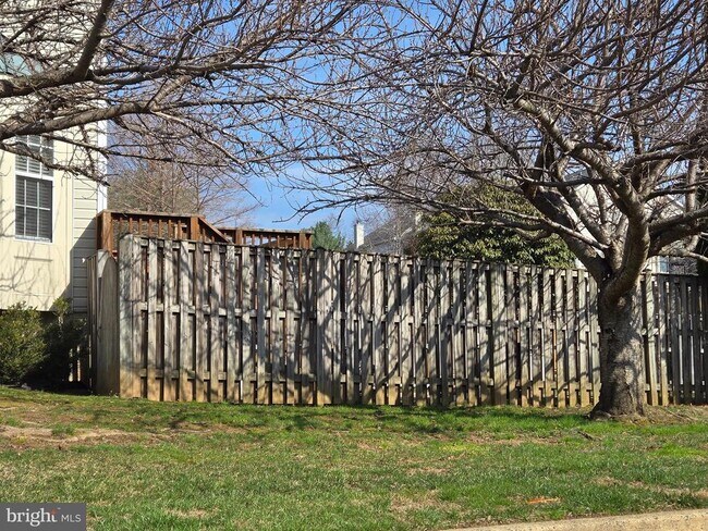 Building Photo - 300 Cinnabar Ln