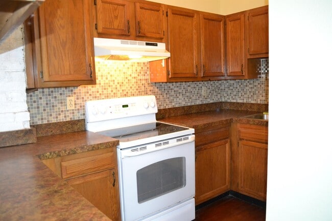 Building Photo - 2534 Chartres St