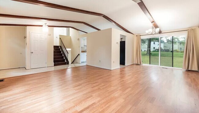 Building Photo - FRESH & READY IN COLUMBIA 3/2 SF HOME