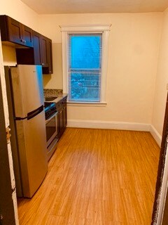 Building Photo - 112-114 Shurtleff St