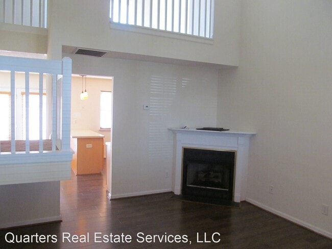 Building Photo - 2 br, 2.5 bath House - 3381 Myers Ct.