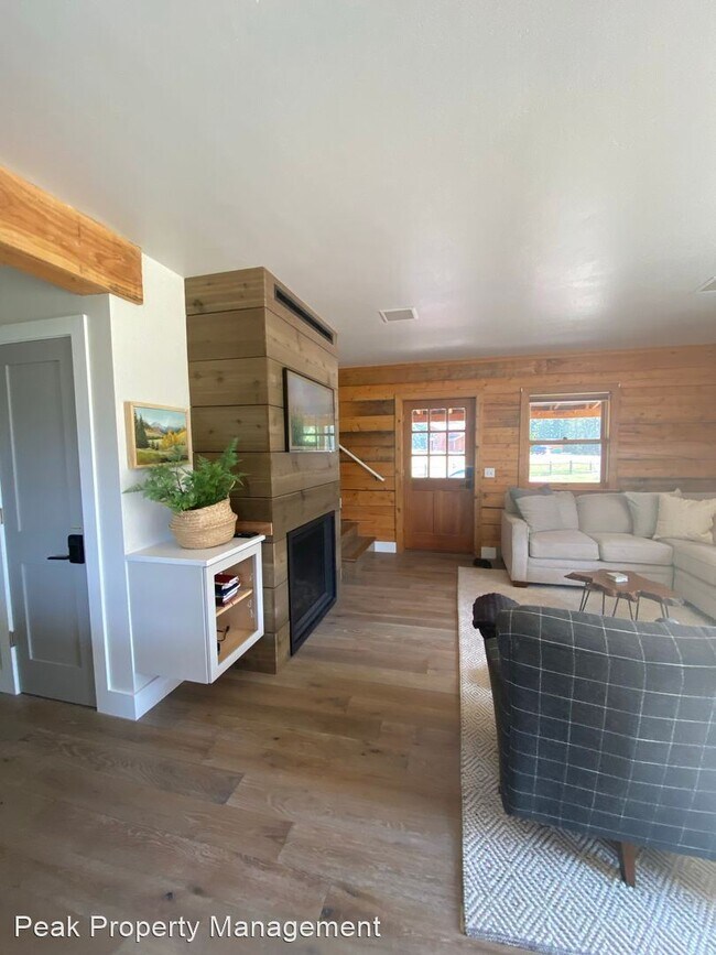 Building Photo - 4 br, 3 bath House - 639 County Road 54