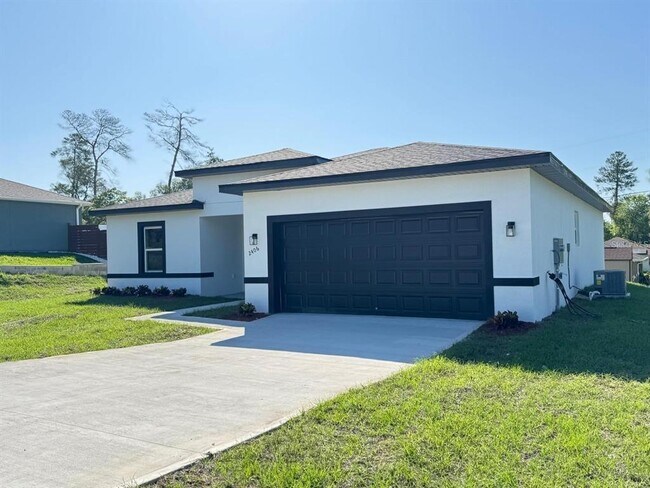 Building Photo - 2406 SW 163rd Pl