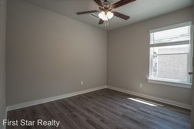 Foto del edificio - 2 br, 2 bath House - 652 N Honey Locust Bend
