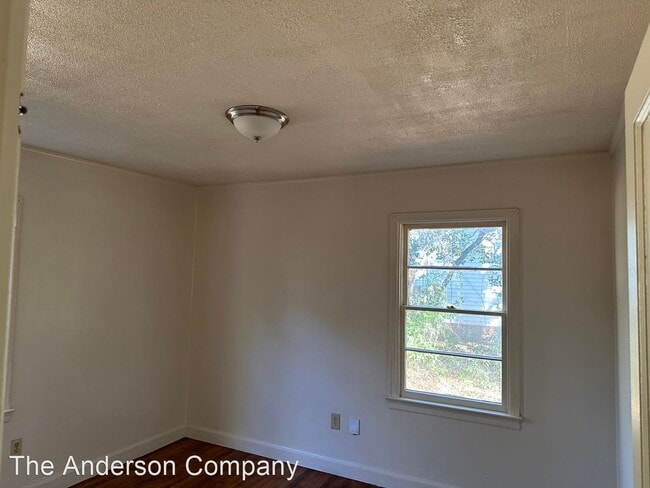 Building Photo - 2 br, 1 bath House - 1315 Tenth Avenue