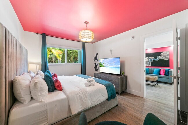 Foto del edificio - 365 N Ocean Blvd