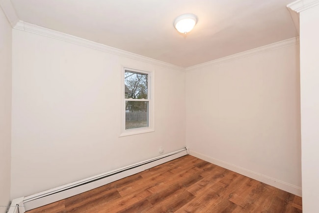 Building Photo - 32 Franklin Avenue