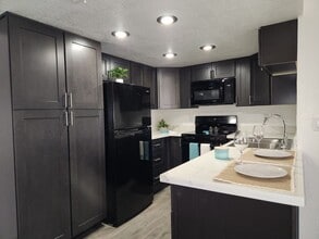 Interior Photo - Desert Lakes Apartments