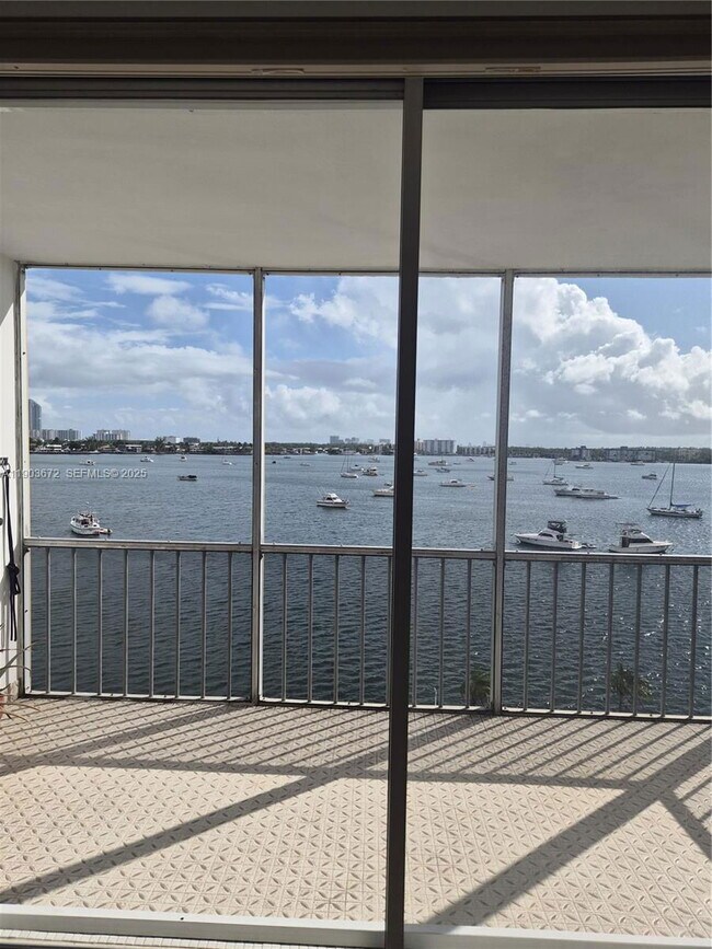 Photo - 2910 Point E Dr Apartment