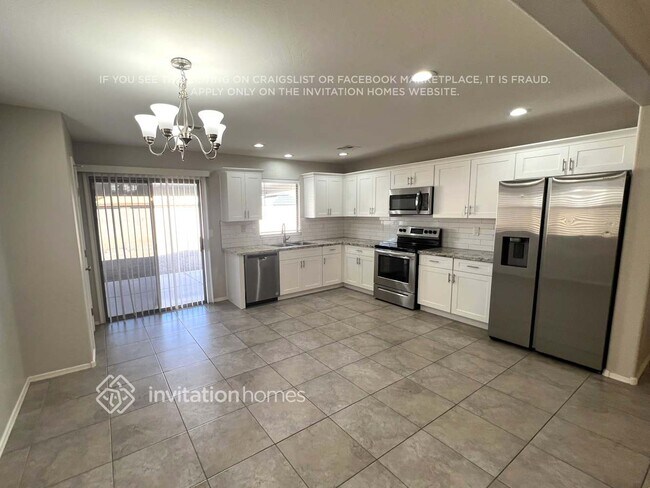 Foto del edificio - 2114 E Caspian Way