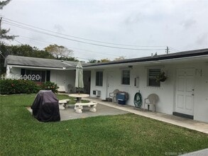 Building Photo - 1708 N 16th Ave