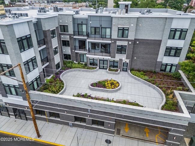 Foto del edificio - 120 Monmouth St