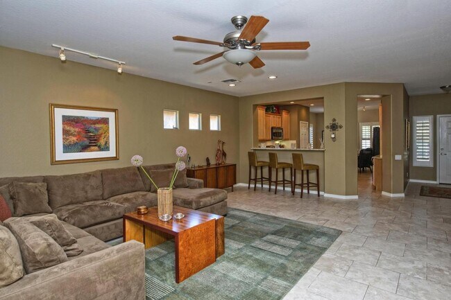 Foto del edificio - 5302 W Hackamore Dr