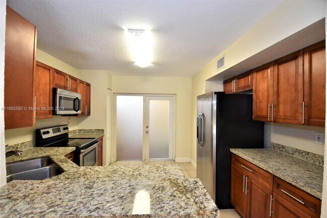 Foto del edificio - 1095 SW 135th Pl