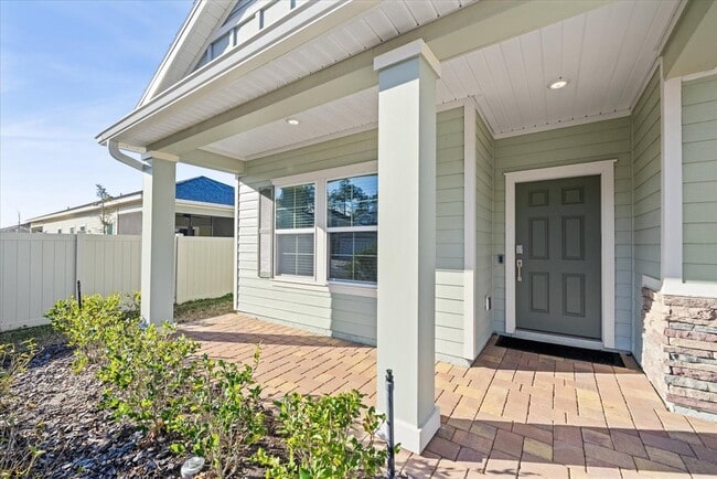 Building Photo - 100 Lake Sinclair St