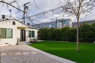 Building Photo - 711 S 3rd St