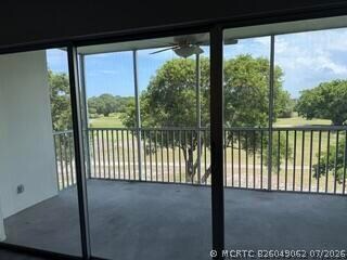 Foto del edificio - 3100 N Palm Aire Dr
