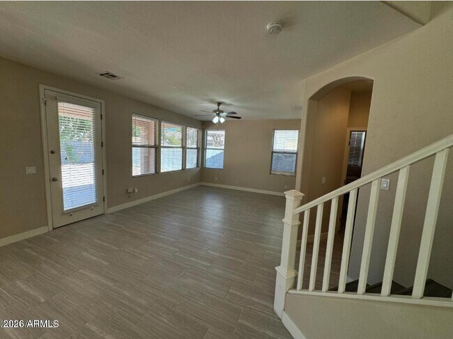 Foto del edificio - 1470 W Armstrong Way