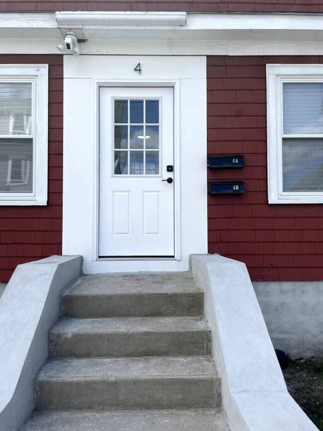Building Photo - Modern Two Bedroom Condo - Near Boston