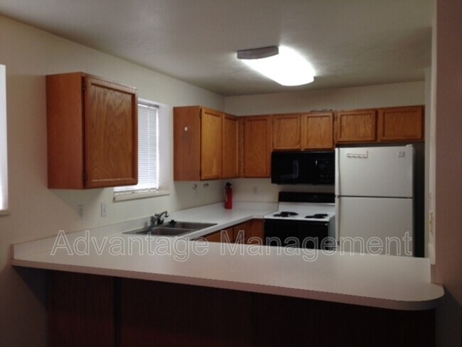 Building Photo - 625 N 1570 W