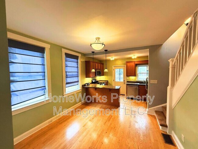 Foto del edificio - 2703 White Ave