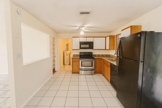 Foto del edificio - 3313 Plaza Pl