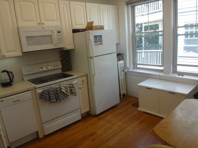 Foto del edificio - 85 Trowbridge St