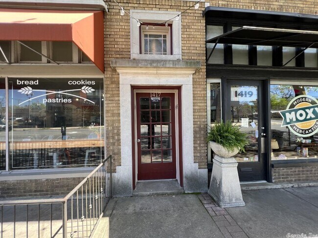 Building Photo - 1419 S Main St