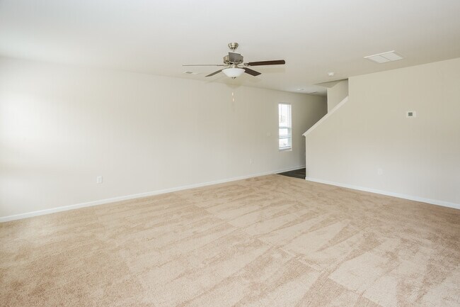 Building Photo - 467 BELCARO DR