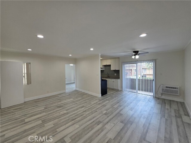 Building Photo - 14609 Saticoy St