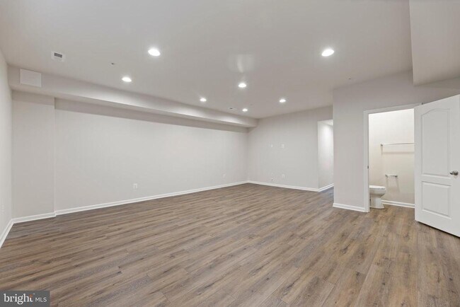 Foto del edificio - 1006 Highpoint Trl