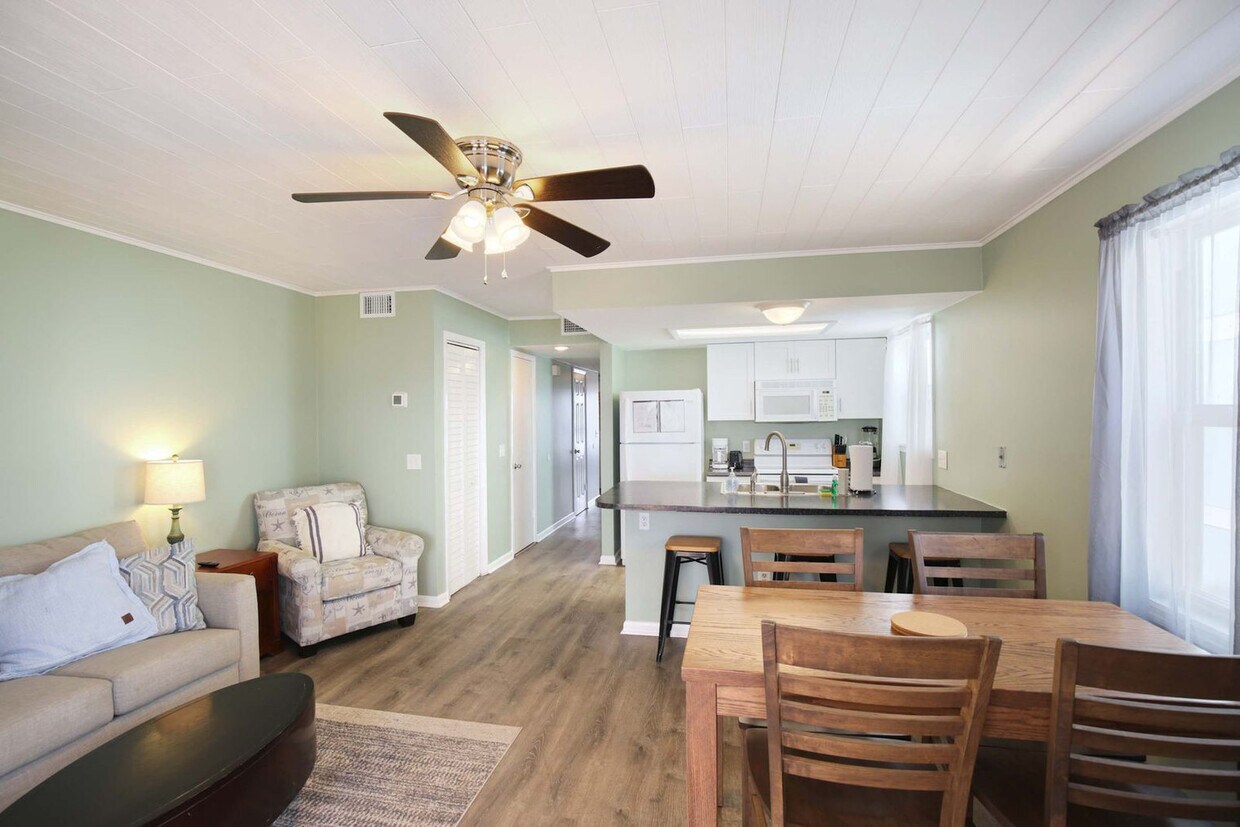 Foto principal - 606 Carolina Beach Ave S