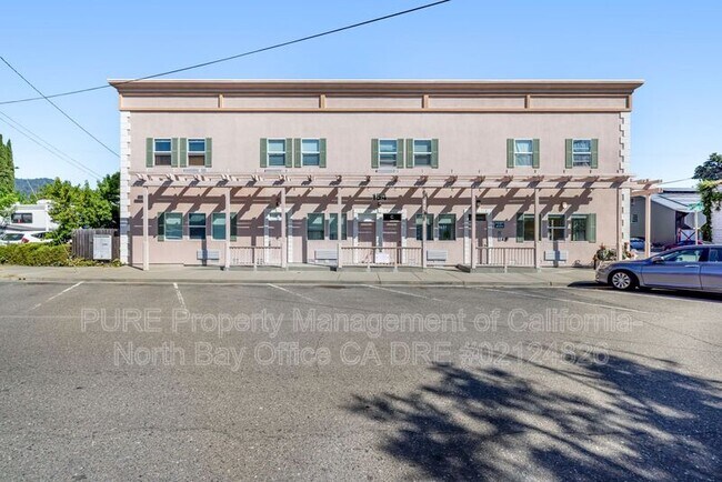 Building Photo - 154 Railroad Ave